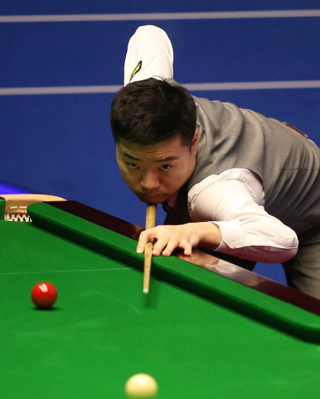 和稳健的控 和稳健的控